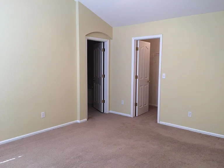 2766 Whitetail Cir — Photo 7