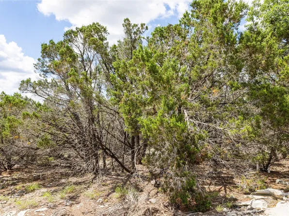 27 Sitting Bull Rd, Wimberley, TX 78676