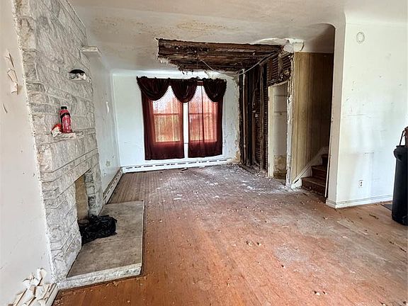 4th image of 5345 N Kingshighway Blvd