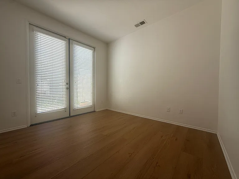 10058 Baylee Ln — Photo 6