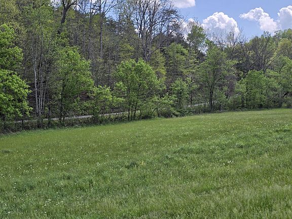 5th image of 833 Duck Creek Rd
