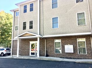 90 S Turnpike Rd #2, Wallingford, CT 06492