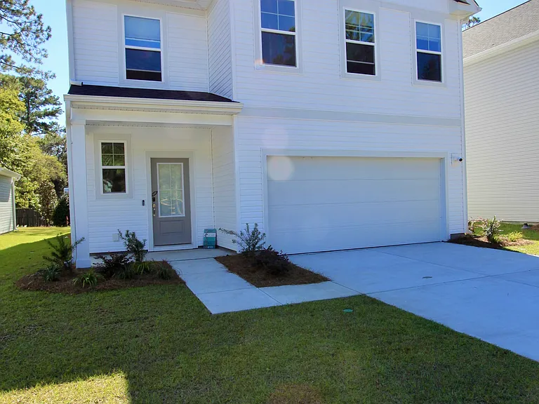 Lockwood Dr — Photo 2