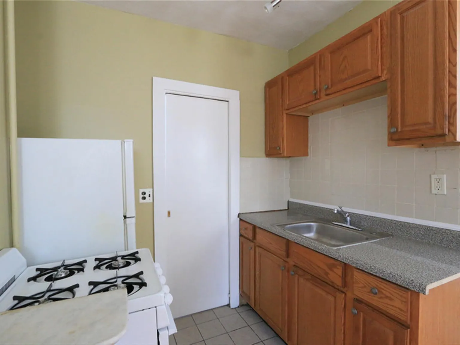 1 bed, 750 sqft, $2,900 — Photo 4