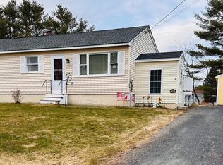 12 Somerset Ave, Fairfield, ME 04937