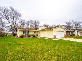 1939 Sir Richard Rd, Schererville, IN 46375