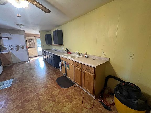 3rd image of 1181 Fawn Dr