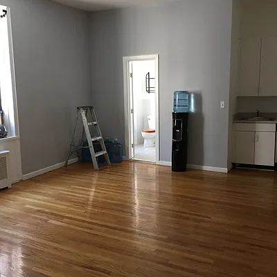 Rented by FirstService Realty (legacy) | media 2