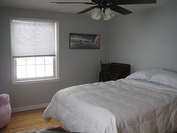 5th image of 131 Park Forest Dr