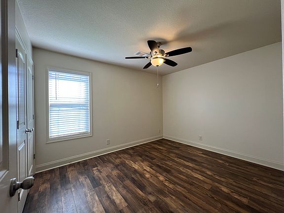 3rd image of 118 Tahoe Ln