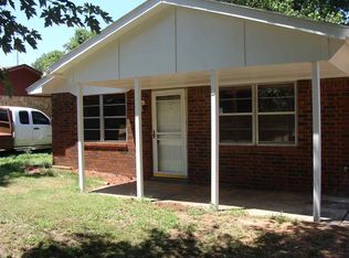612 Plainview Dr, Waukomis, OK 73773
