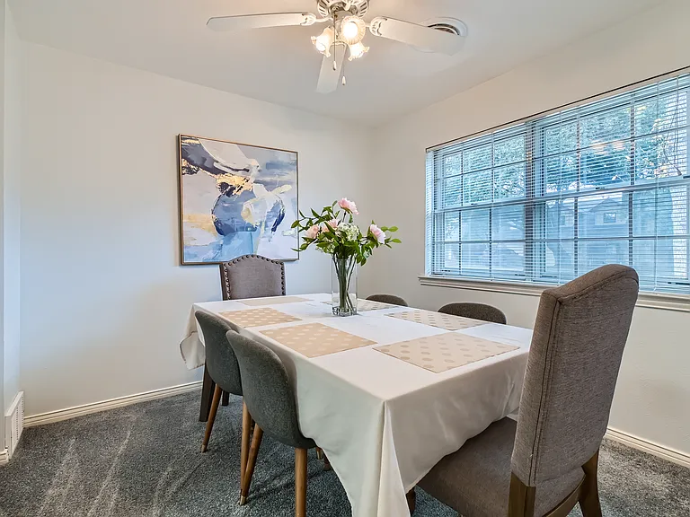 108 W Lilly Ln — Photo 10