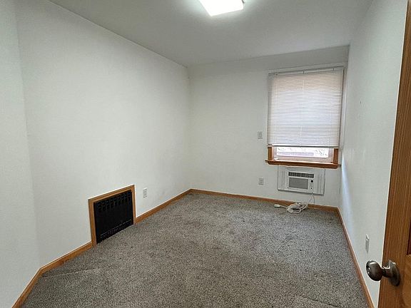 4th image of 43-45 160th St Floor 2