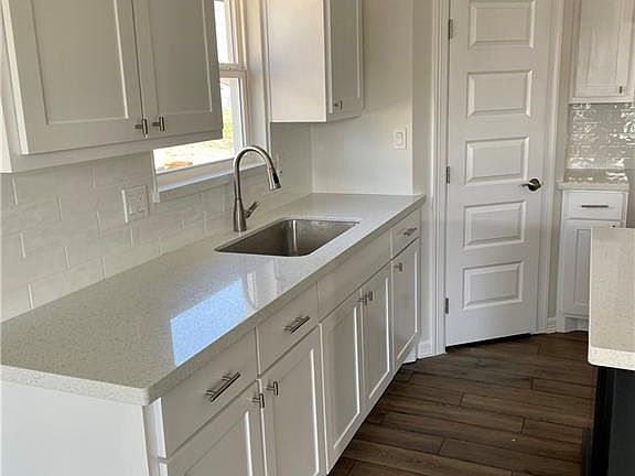 4th image of 7814 S Palo Verde Cir