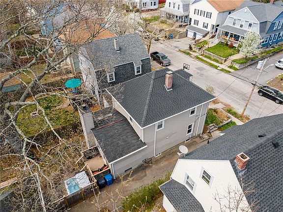 5th image of 84 Bartlett Ave