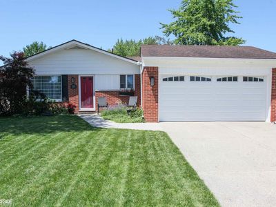 35343 Lucinda Dr, Clinton Township, MI, 48035
