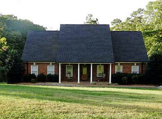 3021 Wildwood Dr, Sanford, NC 27330