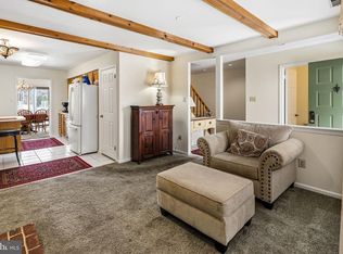 212 Clover Hill Ct, Yardley, PA 19067