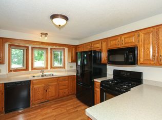 1884 125th Ln NE, Blaine, MN 55449