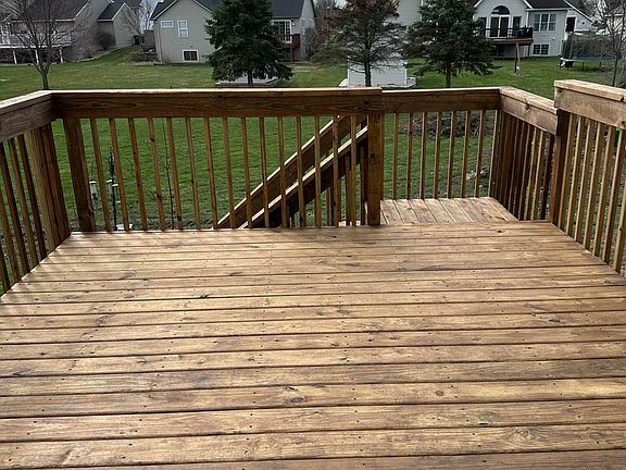 4th image of 1399 Woodfield Dr