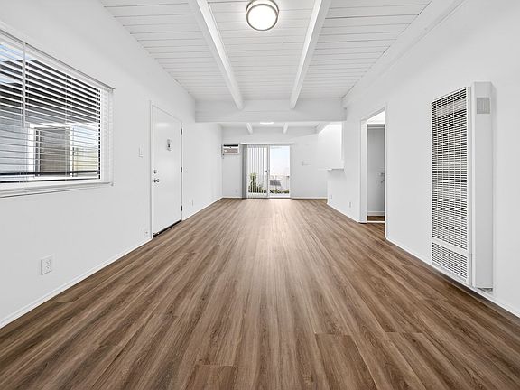 4th image of 14410 Valerio St #93206