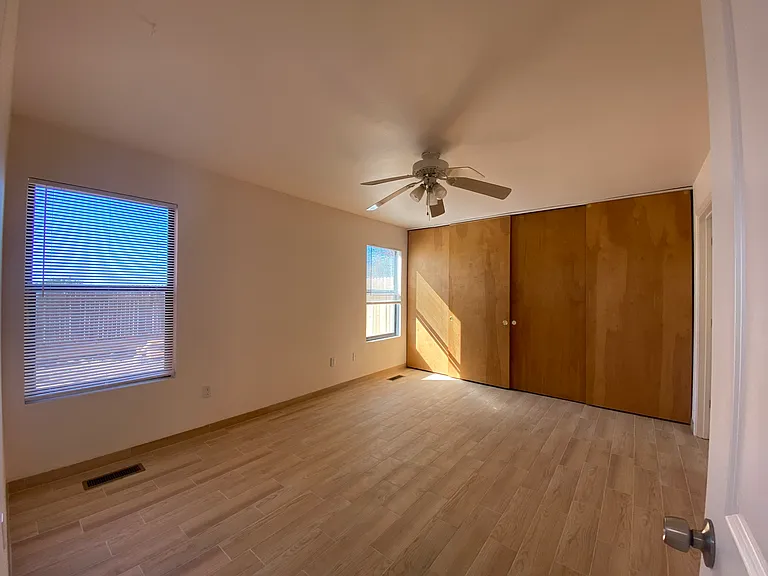 1020 Avenida Linda — Photo 7