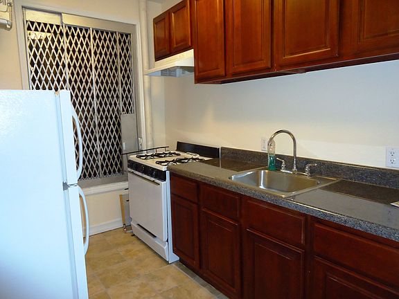 4th image of 530 W 159th St #3A