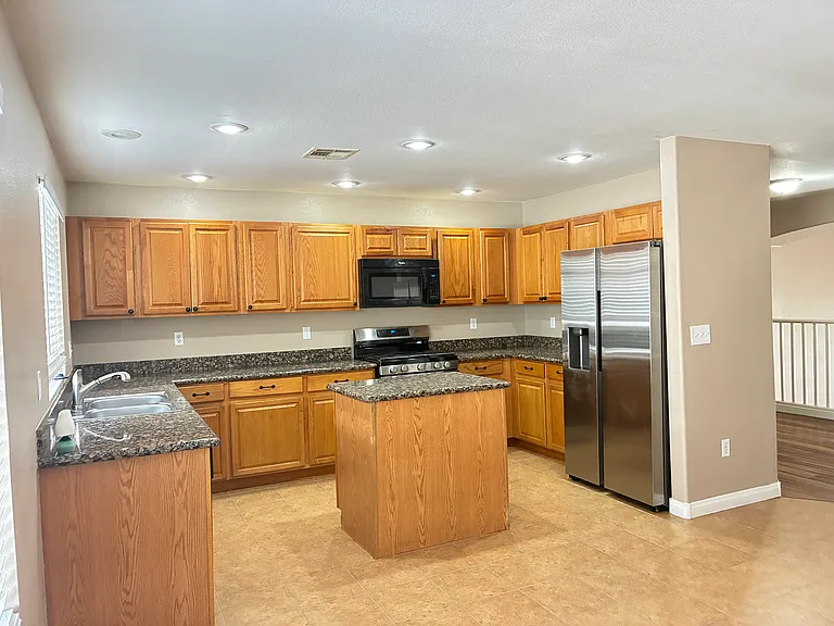 2753 Fountain Ridge Ln — Photo 6