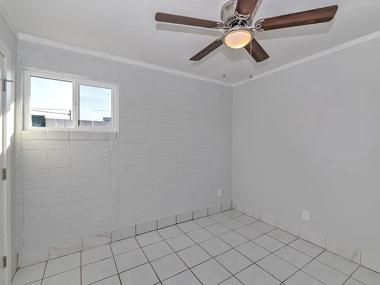 732 W Southgate Ave #2 — Photo 10