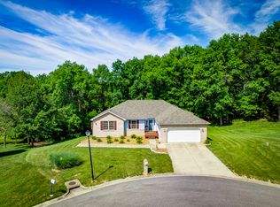 105 Cavins Run, Lebanon, IL 62254