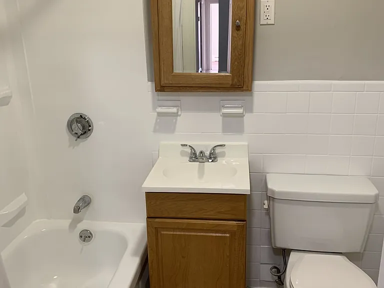 17 Mansfield St #2 — Photo 7