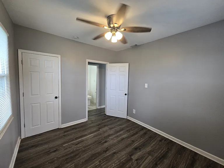 9340 Moffat Ave — Photo 12