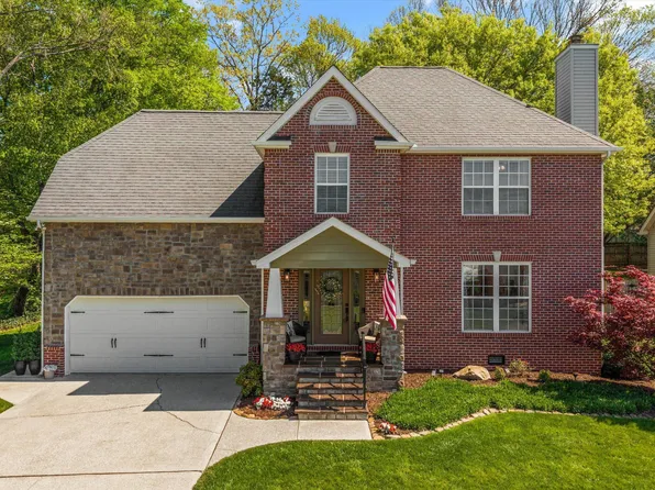 2750 Sheringham Dr, Powell, TN 37849