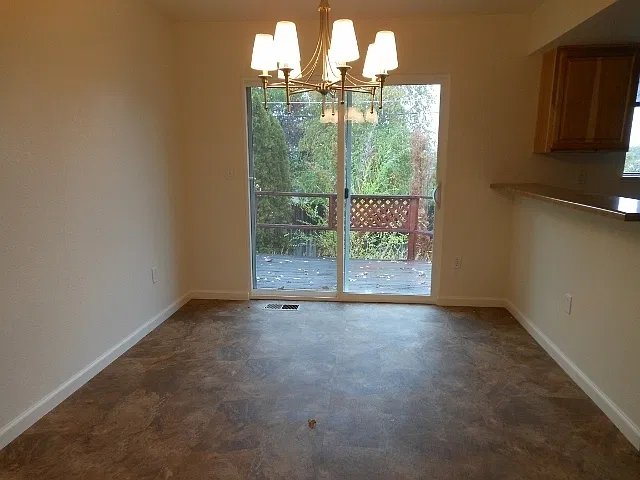 415-1 — Photo 3