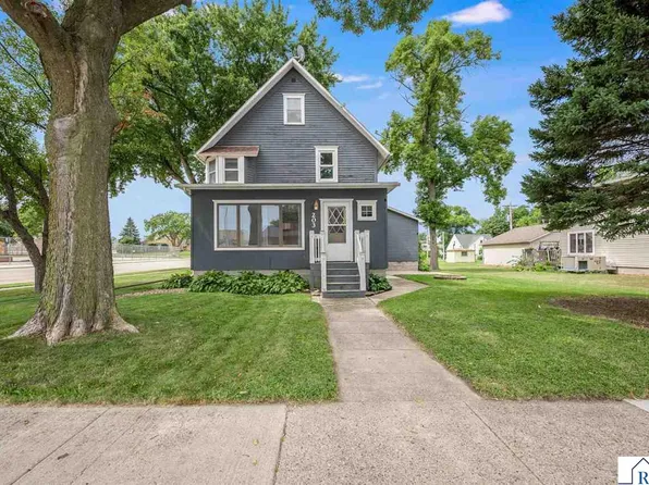 203 N Galbraith St, Blue Earth, MN 56013