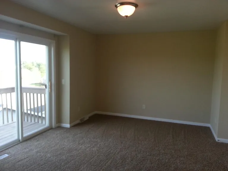 307 Douglas Dr — Photo 17