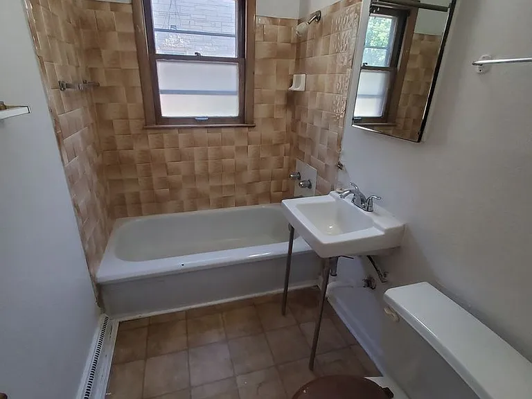 5205 N 55th St. (4 Unit) — Photo 5