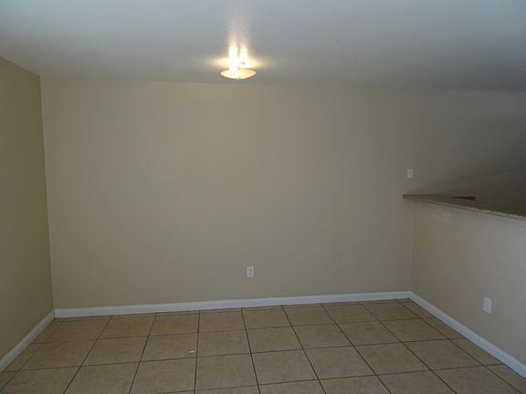 4th image of 1313 N 22nd St APT 3