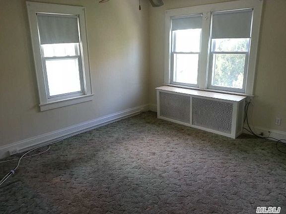 2nd image of 160 N Centre Ave