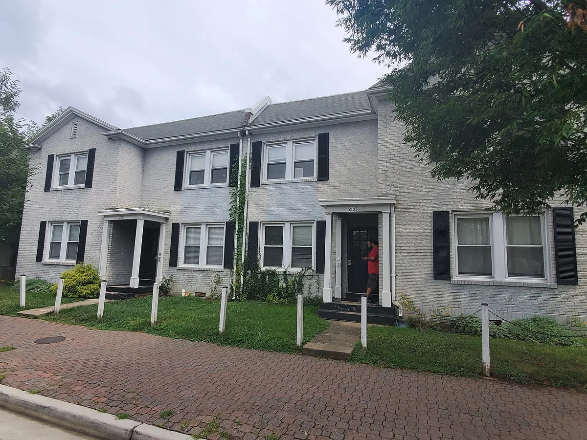 Building Photo - 3-2103 Mount Vernon Ave #3