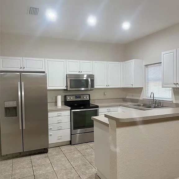 16322 Parkstone Palms Ct — Photo 6