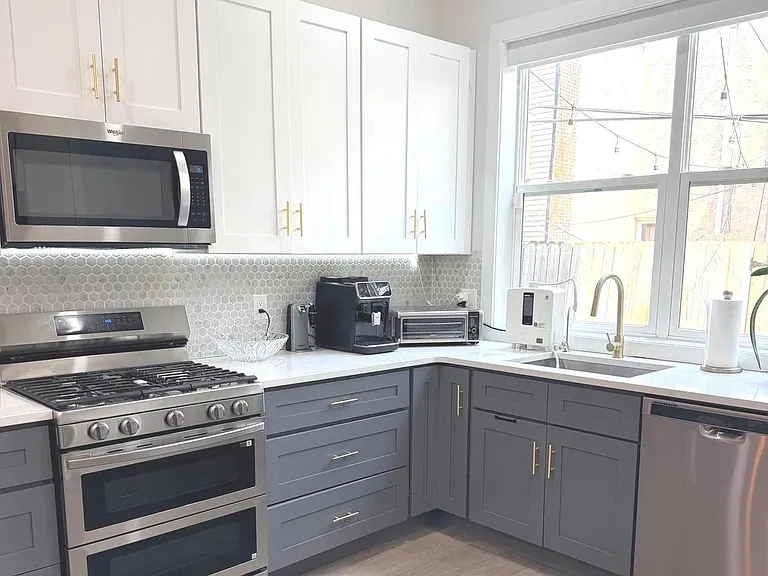 2239 Tasker St — Photo 11