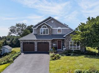 6467 Abbey Rd, Wind Gap, PA 18091