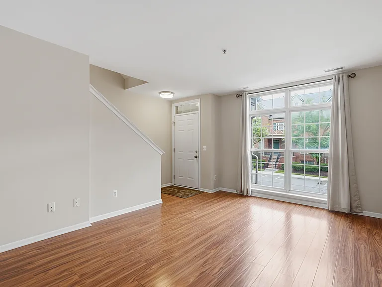 39475 Springwater Dr — Photo 8