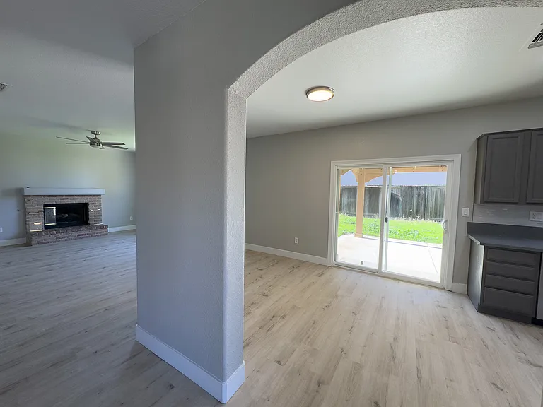8268 Iron Gorge Dr — Photo 5