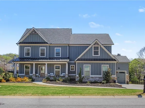 3908 Meadowland Dr, Jefferson, GA 30549