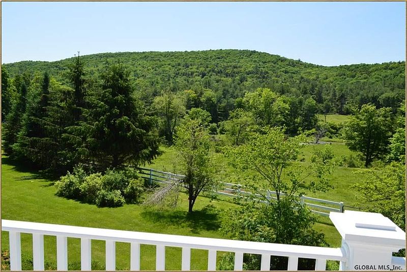 5th image of 937 Finel HOLLOW Road