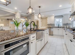 278 W Northfield Rd, Livingston, NJ 07039