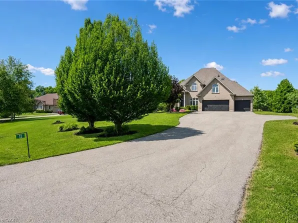 12 Telfer Glen St, Puslinch, ON N0B 2C0