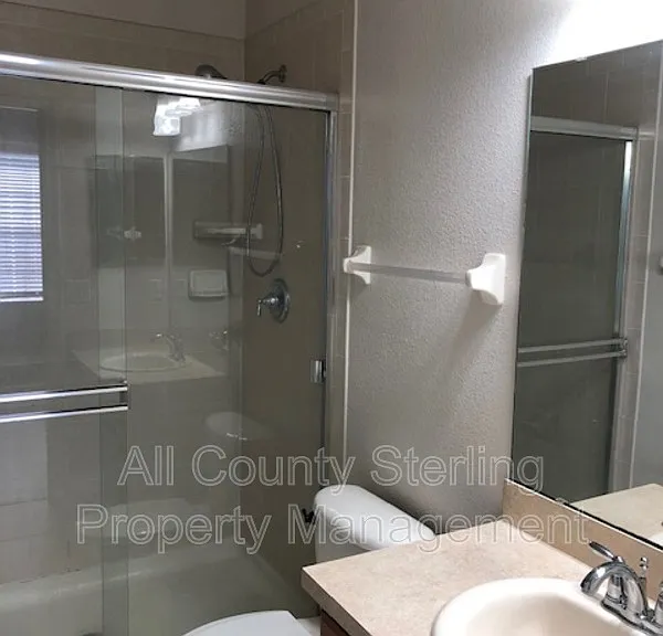 7021 Kirkland Way — Photo 15